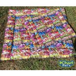 Kiwi Pet's LIMITÁLT nyári vízlepergetős fekhely graffiti mintával 2 méretben