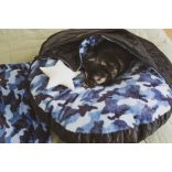 Kiwi Pet's Blue Military bebújós fekhelyek