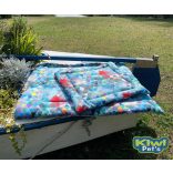 Kiwi Pet's LIMITÁLT nyári vízlepergetős fekhely kék geometriai mintával 2 méretben